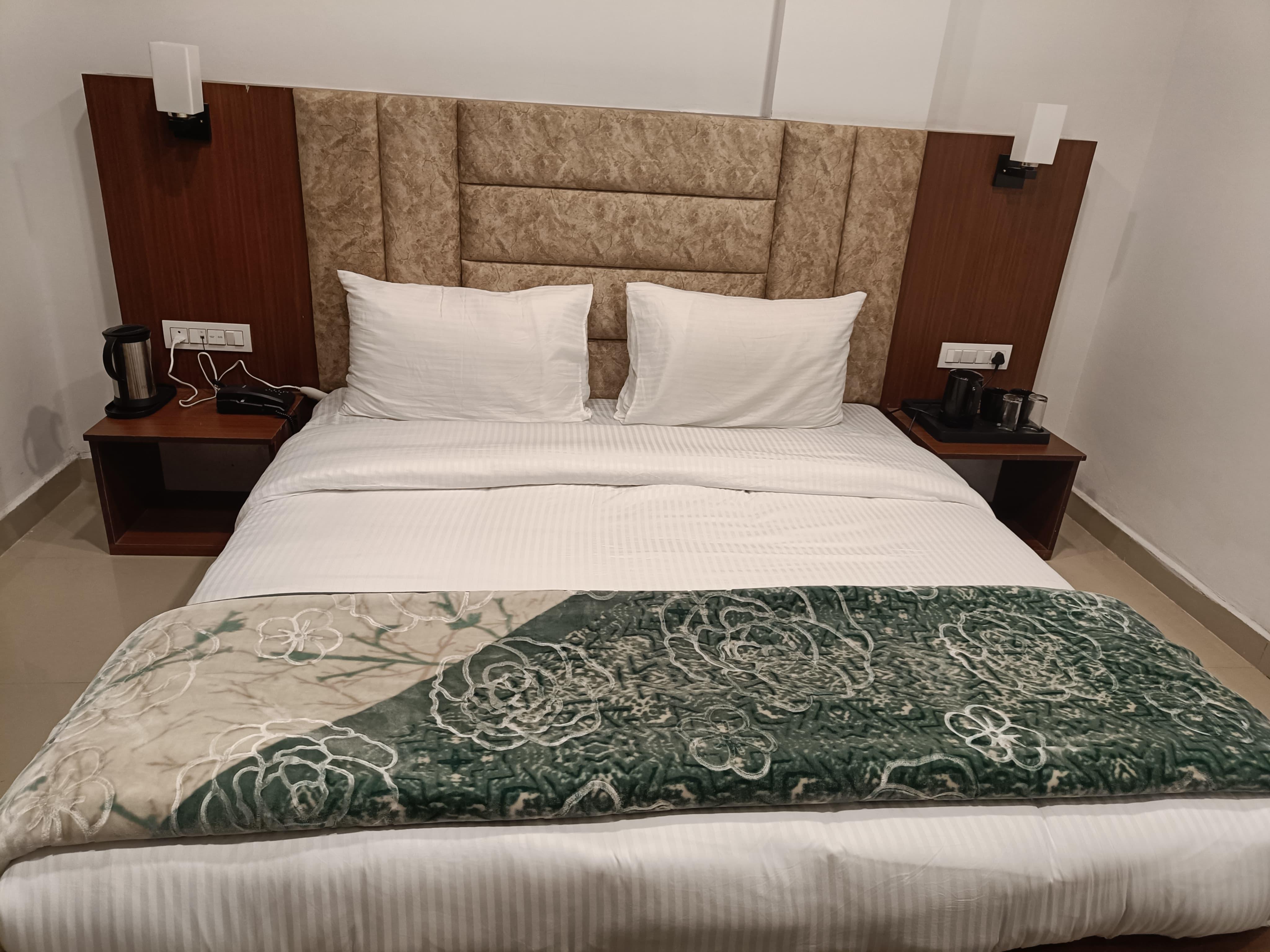 Vijay Lords Centric hotel in Badrinath - interior view 8