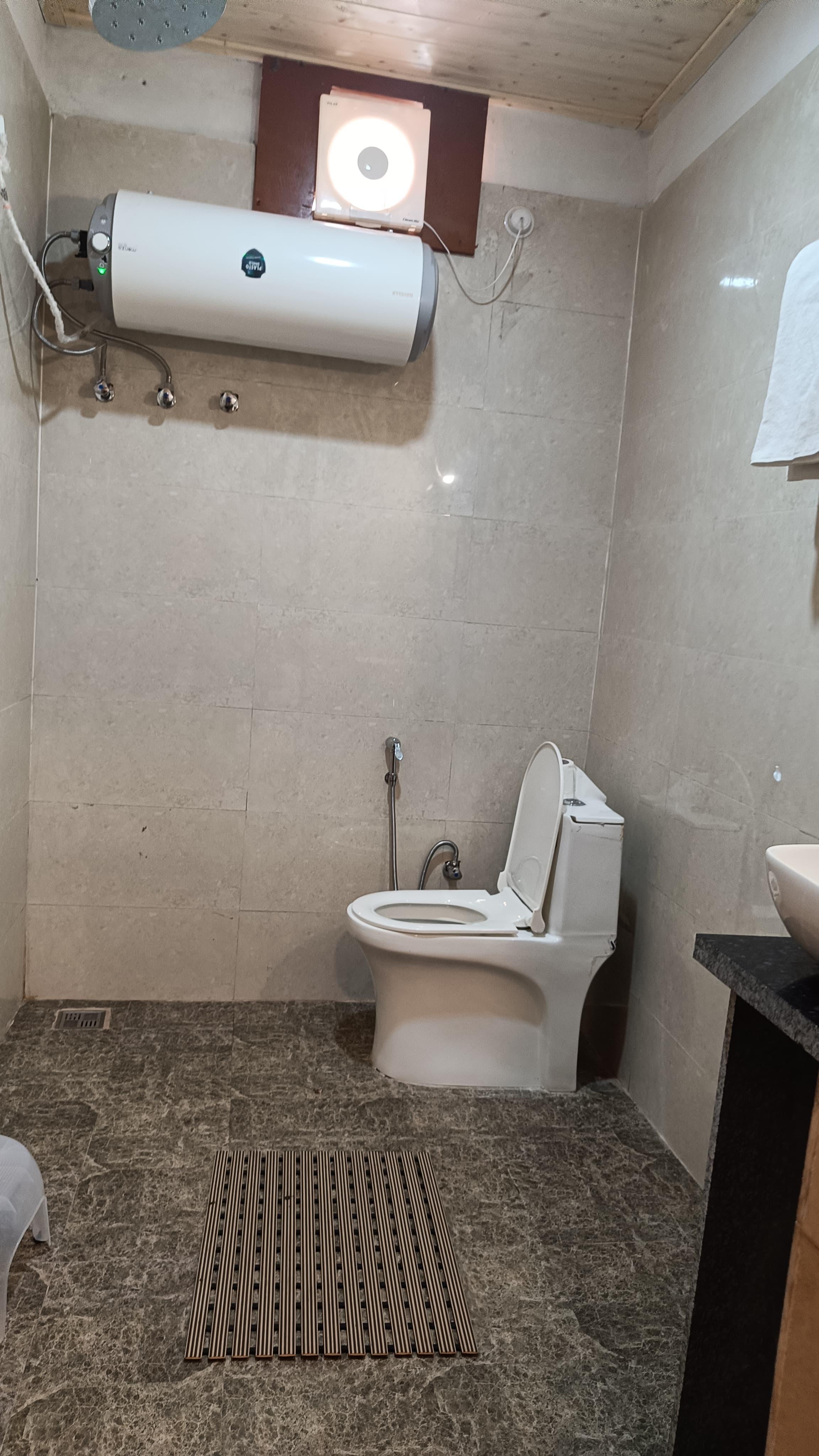 Vijay Lords Centric hotel in Badrinath - interior view 18