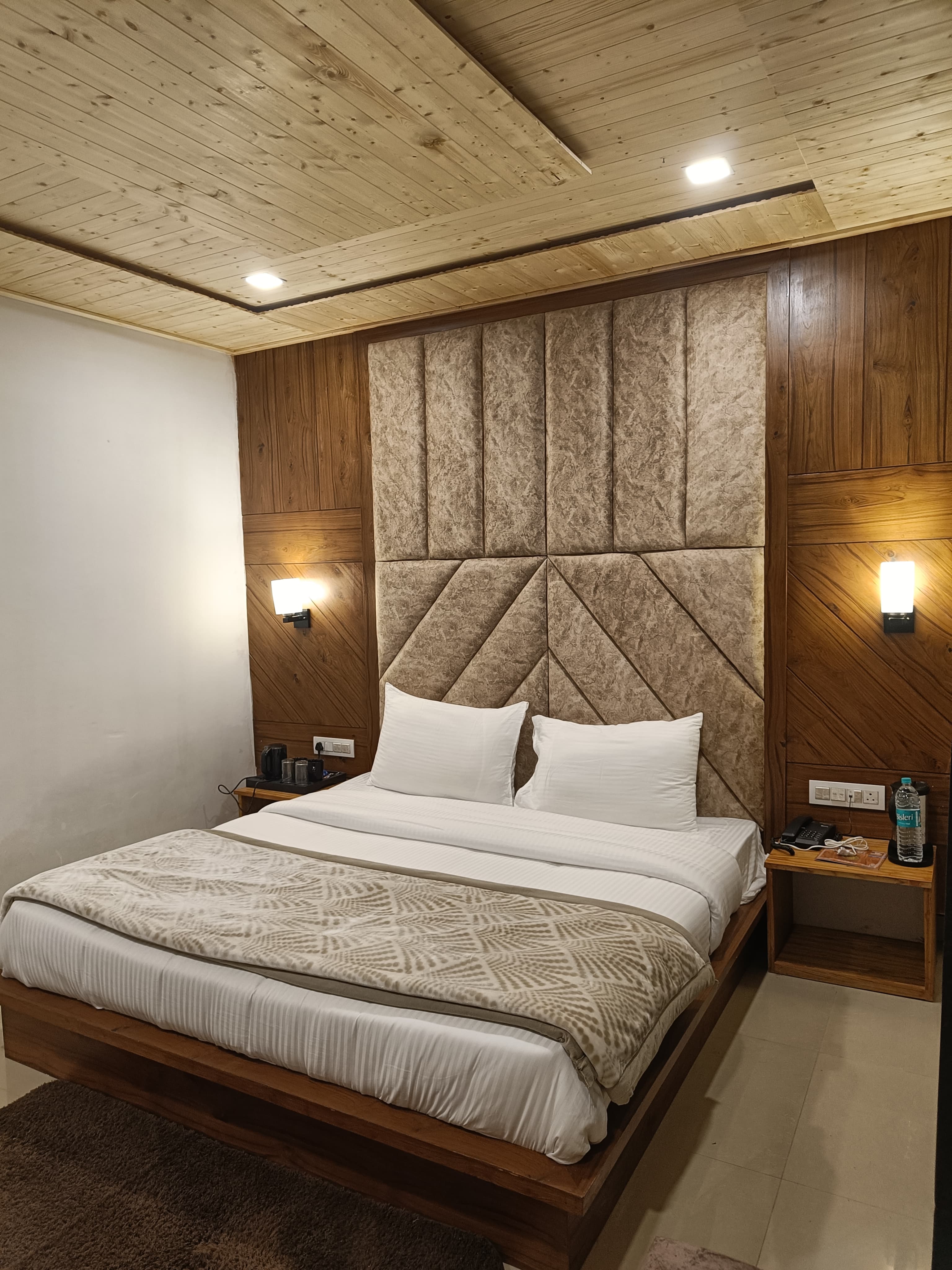 Single Bed Room interior at Vijay Lords Centric - best hotel in Badrinath near temple
